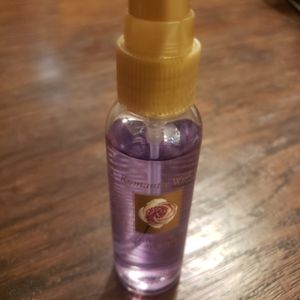 VS Silkening Body Splash